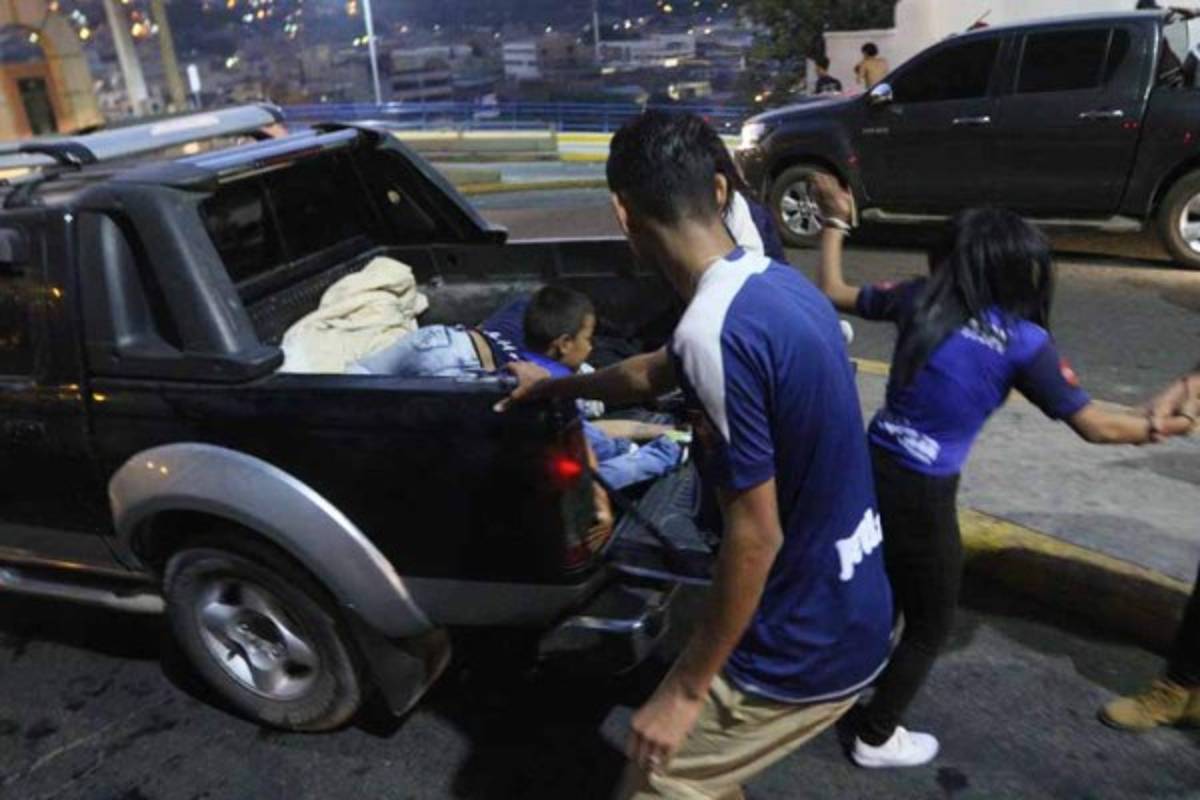 Las otras fotos que no viste del Motagua-Olimpia que terminó en caos