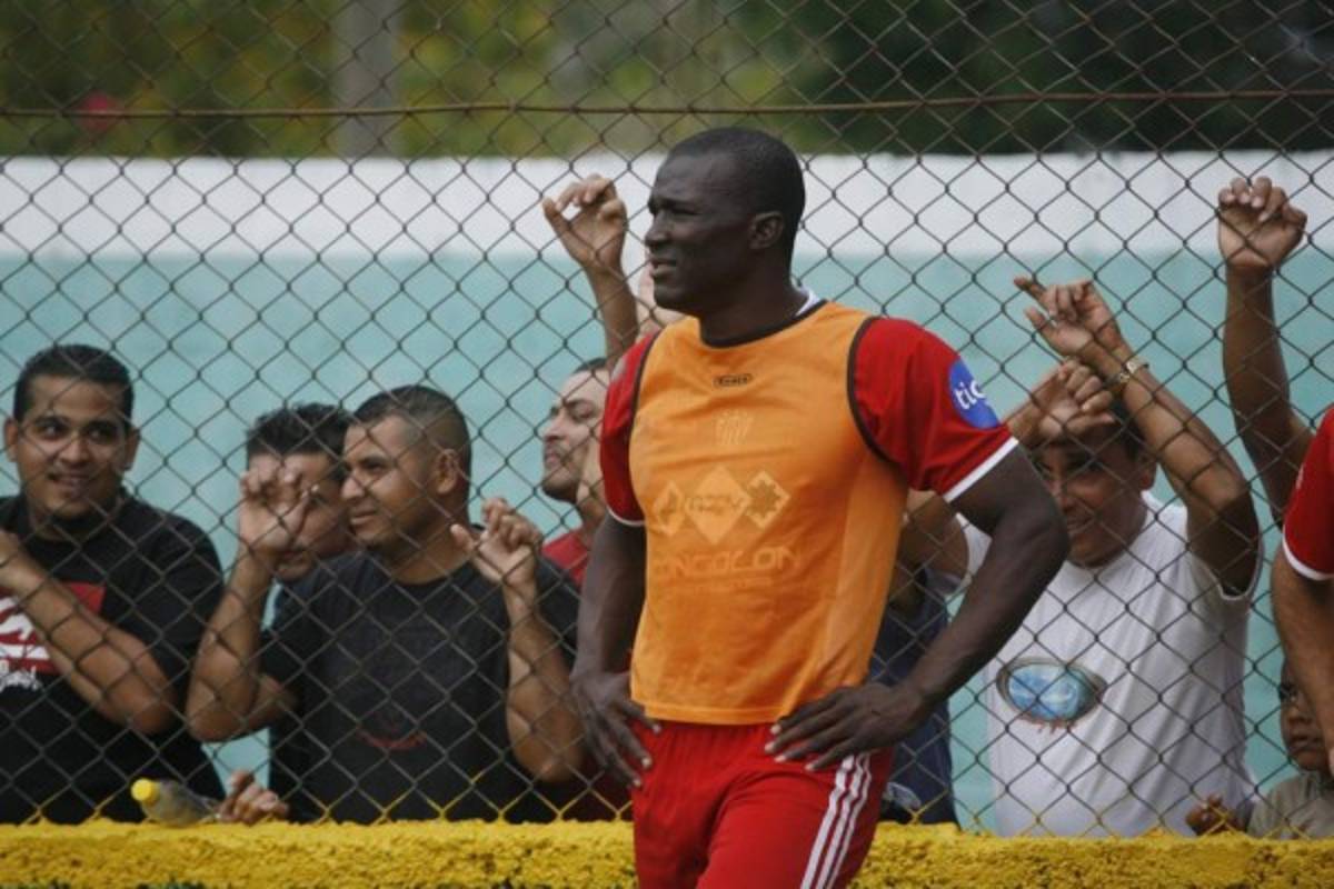 TOP: Grandes figuras del fútbol que terminaron en equipos chicos