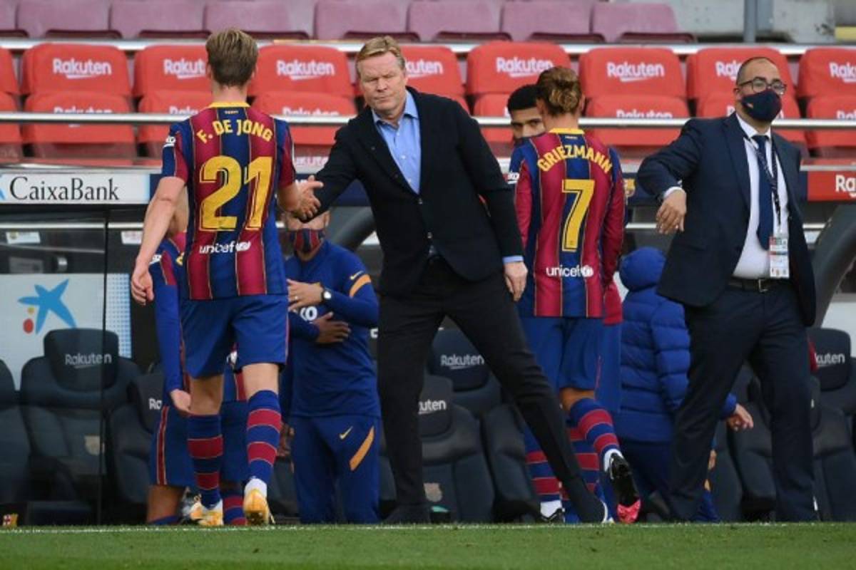 Fotos: La tristeza de Messi tras perder el clásico, el gesto de Koeman y el festejo del Real Madrid