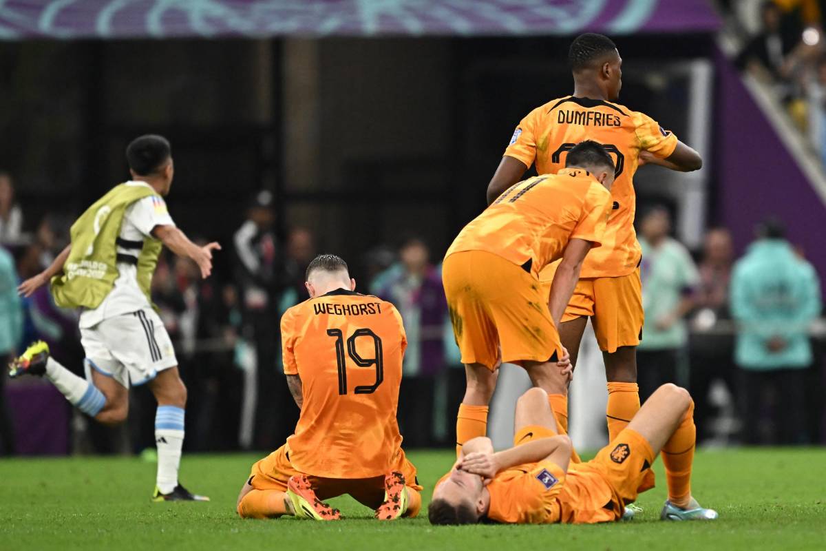 El llanto desenfrenado de Wout Weghorst, Van Dijk y Dumfries despedazados; la burla de Otamendi a Países Bajos
