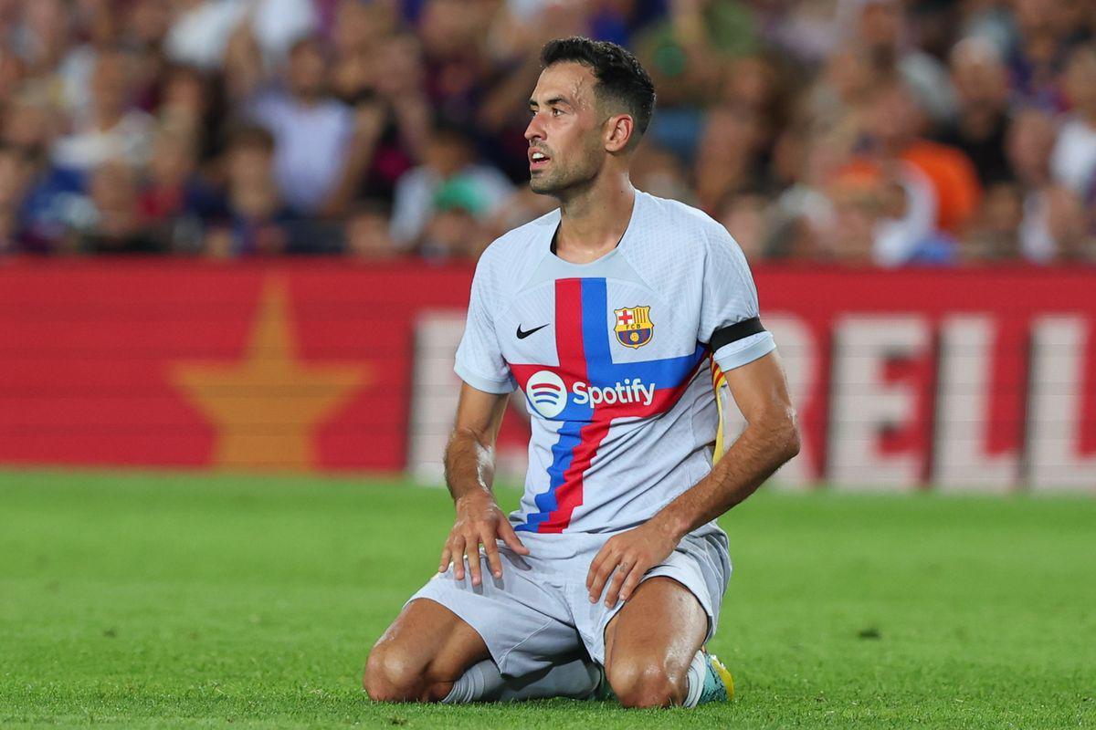 Se va una leyenda y dos acaban de llegar: Los jugadores del FC Barcelona que terminan contrato y tendrían las horas contadas