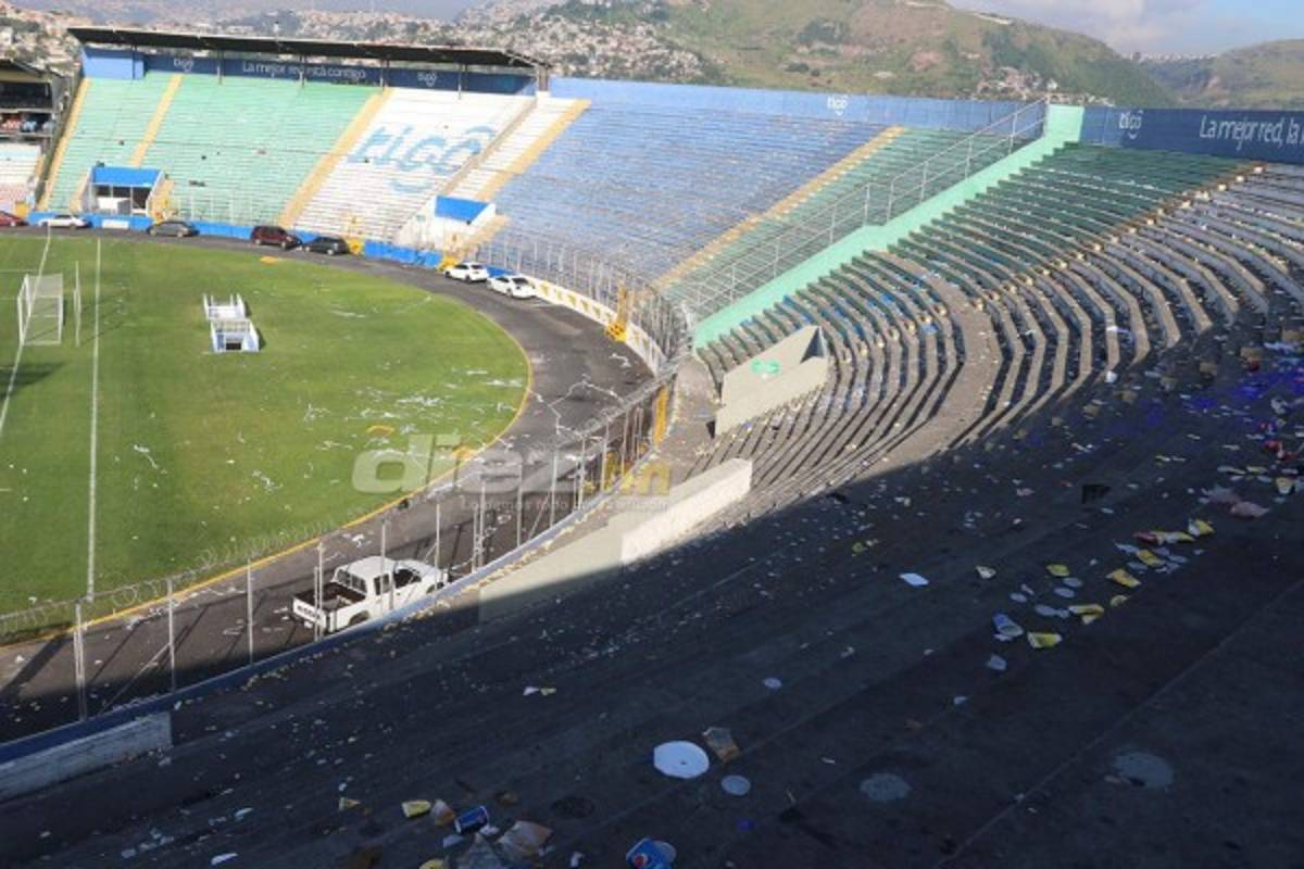 FOTOS: Los bultos de basura que dejaron los aficionados en el Nacional