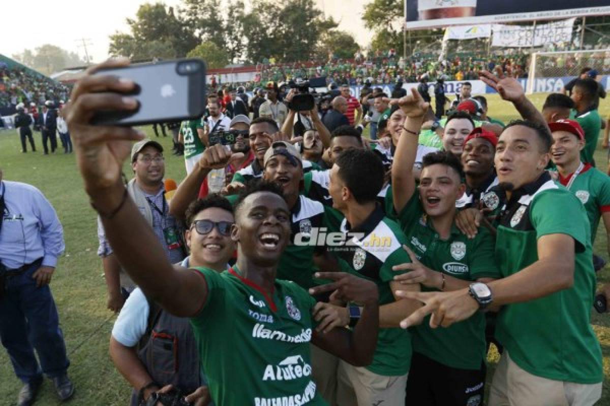 ¡Abrazos, lágrimas y besos! Eufórico festejo del Marathón tras coronarse campeón