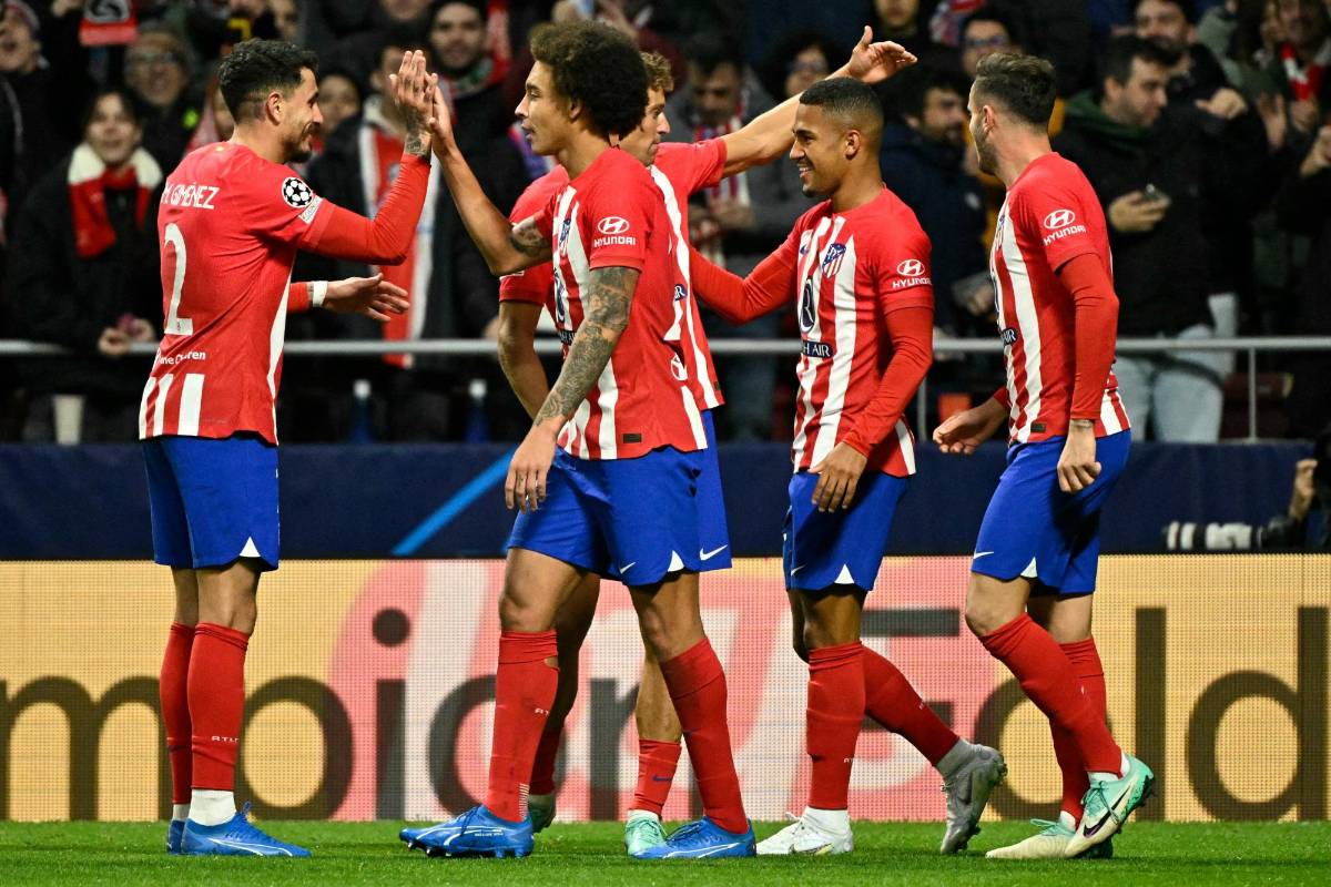 FOTOS: La tristeza de Luis Palma, Honduras presente y la petición de aficionado en el Atlético - Celtic