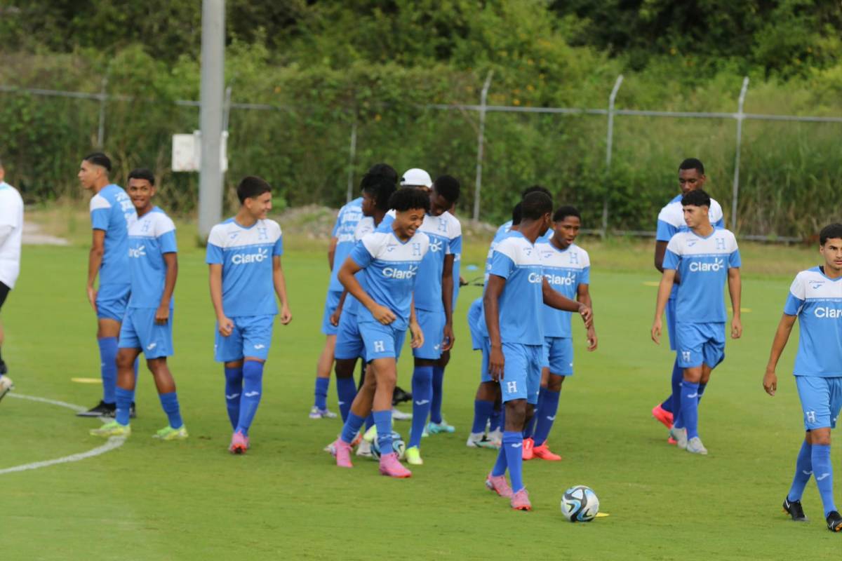 ¡Luis Suazo entrenó separado! Honduras sigue preparación rumbo al Mundial Sub-17 de Qatar 2025: rivales y fechas de los juegos