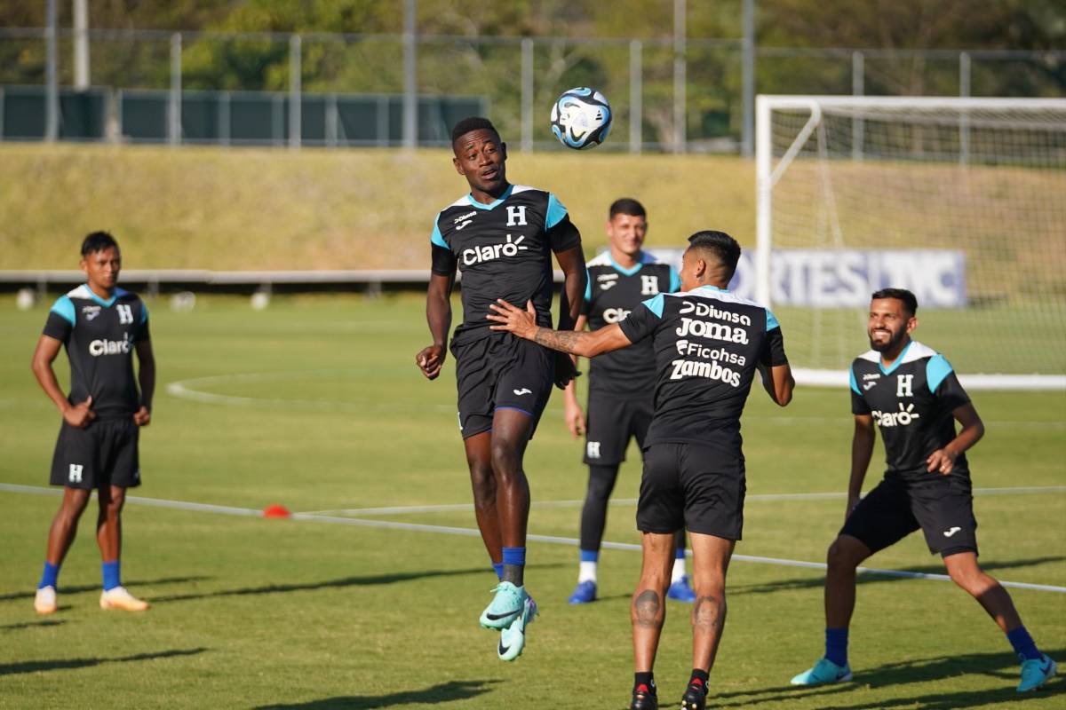 Así fue el segundo día de trabajo de la Selección de Honduras: El jugador que se incorporó y entrenaron a puerta cerrada