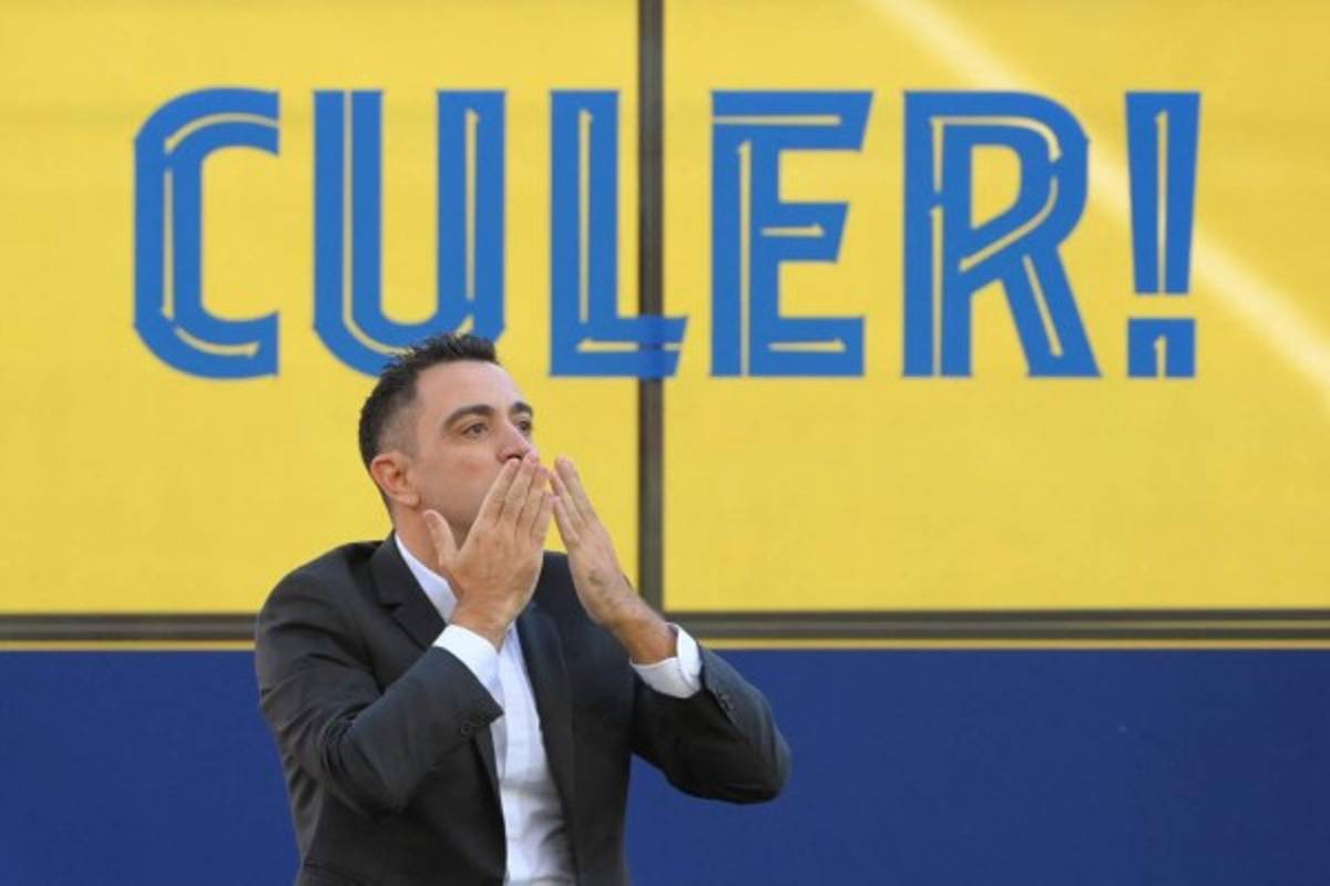 Así fue el regreso de Xavi al Barcelona: tremenda emoción, recuerda a Messi y el invitado sorpresa en el Camp Nou