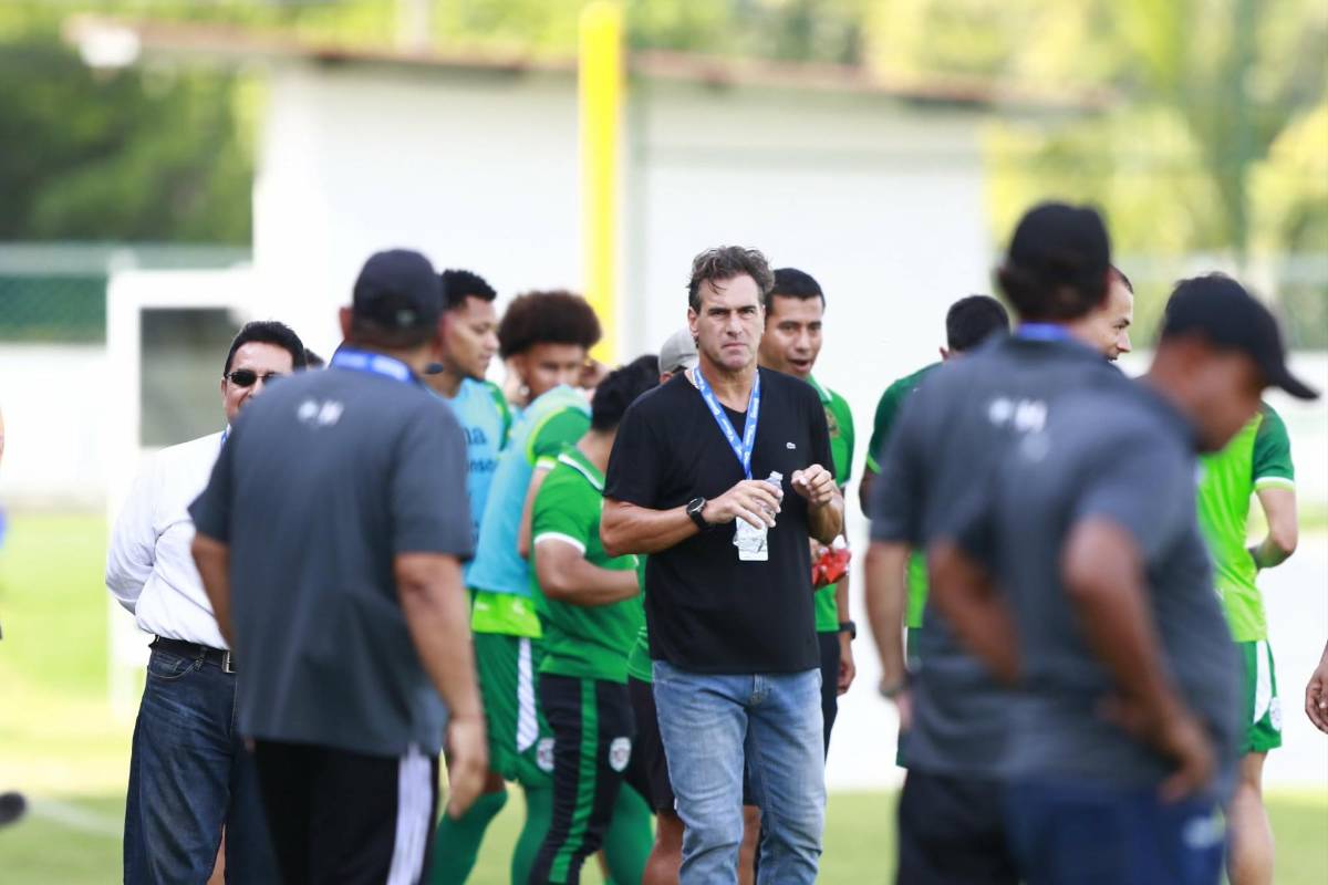 ¿Quién era la chica de negro? Bella policía y las jugadas del FVS que encendieron a Marathón