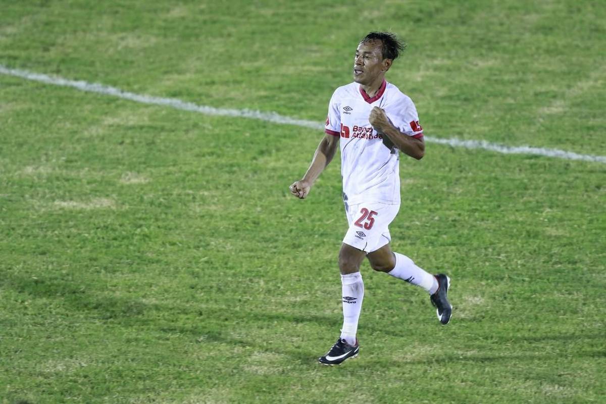 Se retiró en Olimpia pero sigue en el club: 25 futbolistas hondureños que se retiraron y quizá no te diste cuenta
