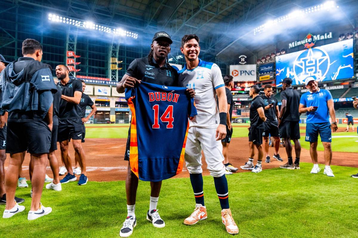 Así disfrutaron los jugadores de la Selección de Honduras junto a Mauricio Dubón en el Minute Maid Park; hubo regalo especial