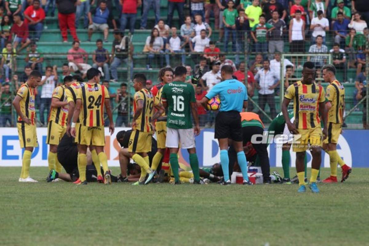 NO SE VIO: Aficionados terminan gaseados por la policía en el clásico sampedrano
