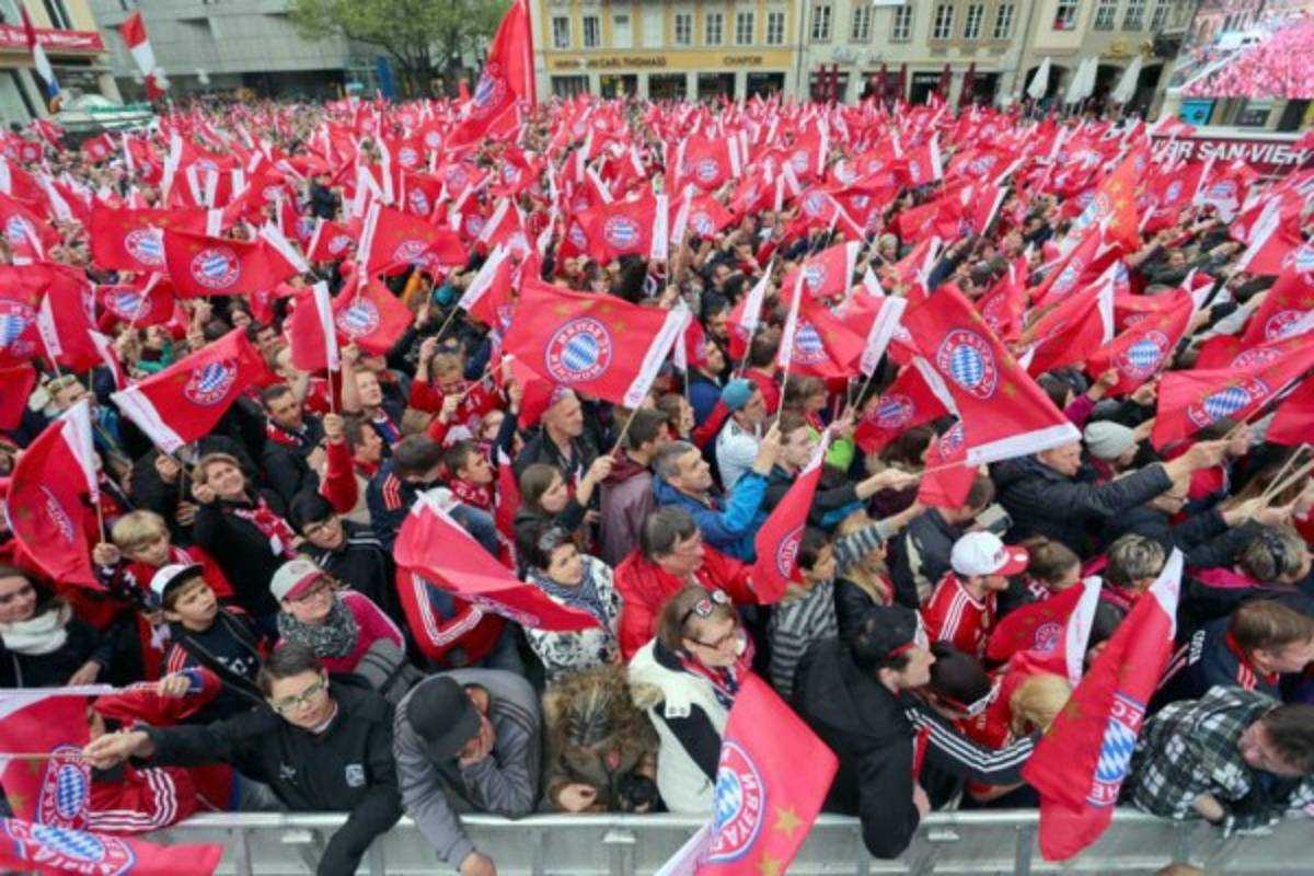 La espectacular celebración del Bayern Munich con su gente en la ciudad