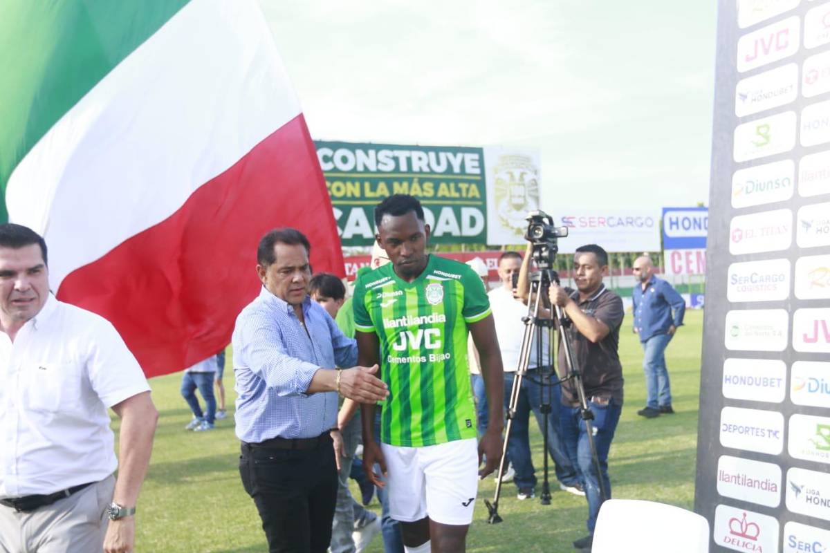 Presentación de Alberth Elis en Marathón: Abrazos, lealtad y recuerdo de Orinson
