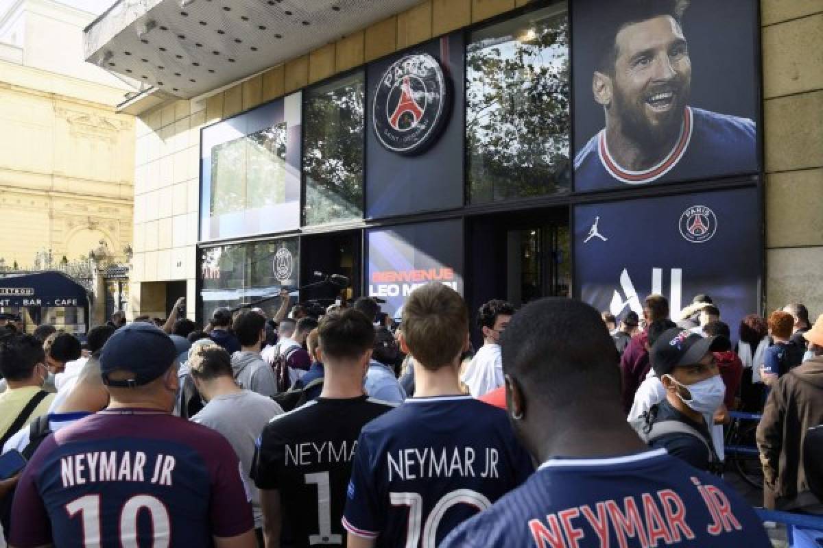 El efecto Messi: Las impactantes cifras millonarias de su llegada al PSG; Barcelona se hunde