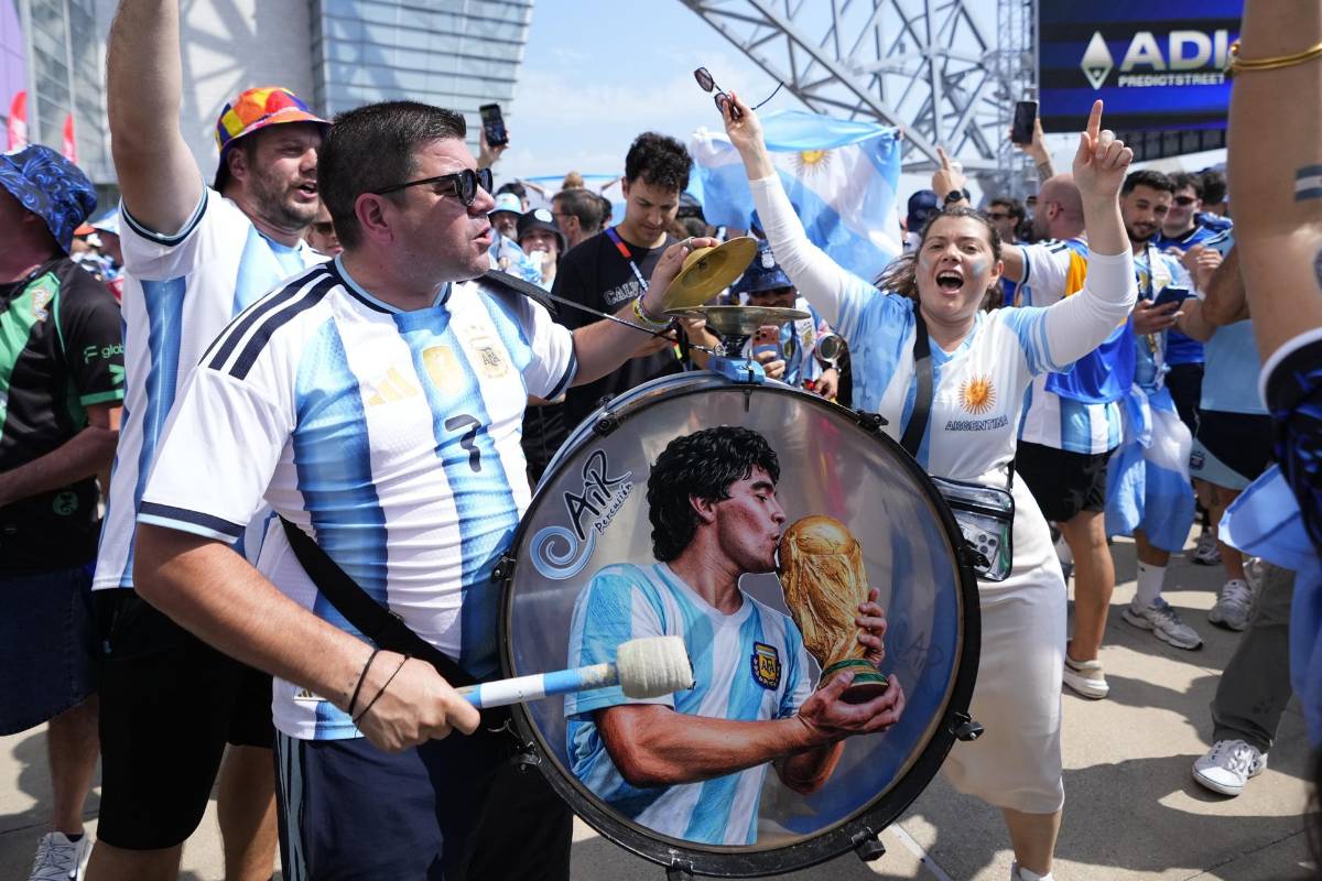 Ilusión con Messi y vestimenta loca de los austriacos: ambiente en el AT&T Stadium