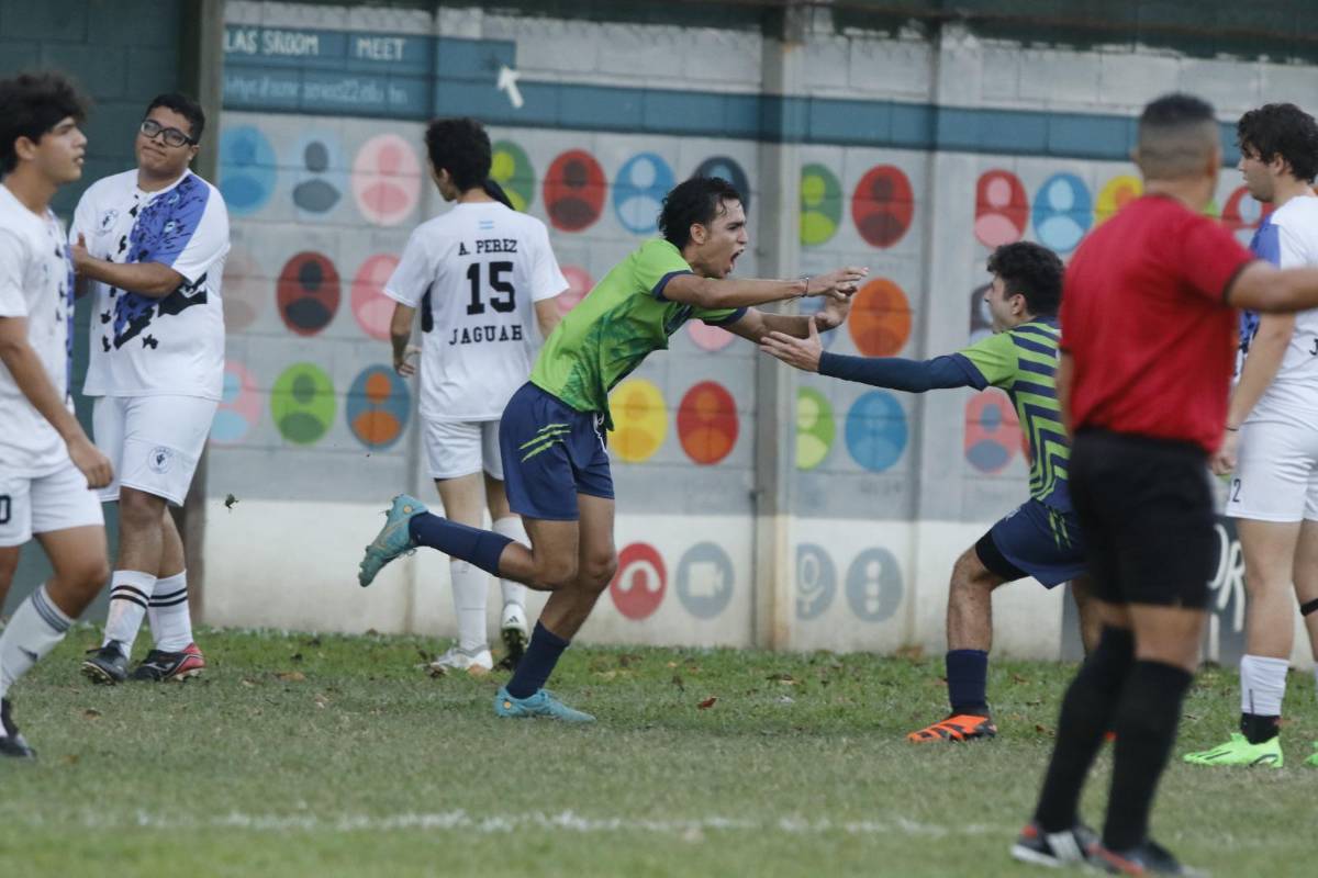 Una leyenda presente y exjugador como DT: ¡así es la fiesta del torneo ABSH de escuelas bilingües!