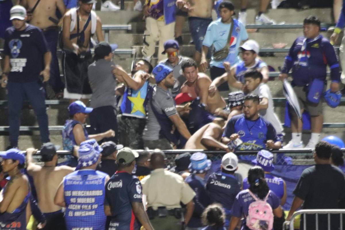 ¡Batalla campal entre aficionados del Motagua en amistoso en USA! La razón de los golpes y la policía intervino