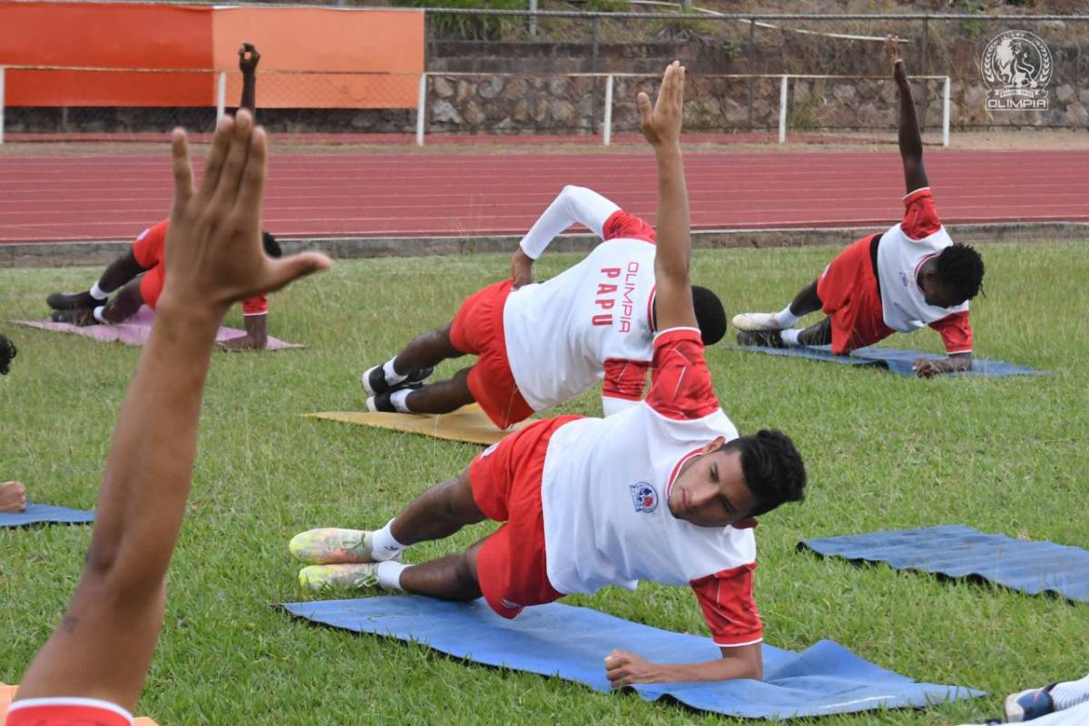 ¿Y el nuevo DT? Juan Carlos Espinoza le da forma al nuevo Olimpia que se enfoca en el pentacampeonato y con caras distintas