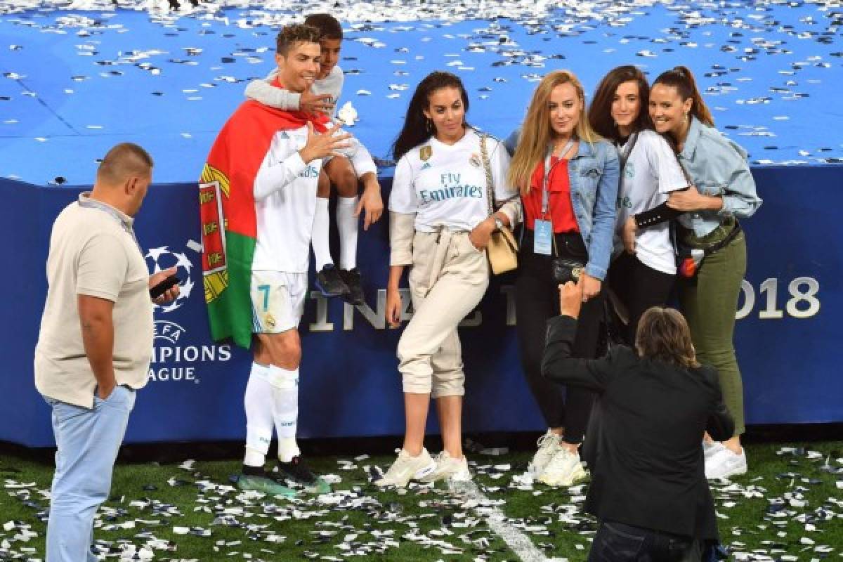 NO SE VIO POR TV: La íntima celebración de Cristiano y Georgina ¿quiénes son las mujeres?