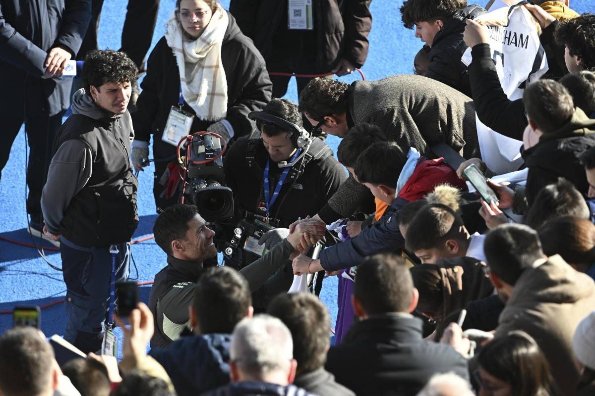 Fiesta merengue: Real Madrid despide el 2025 con un entrenamiento especial y la locura de la afición
