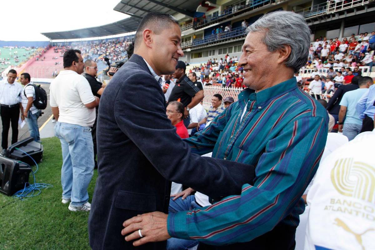 Adicciones y problemas de salud: Así vivió sus últimos días el Indio Urquía