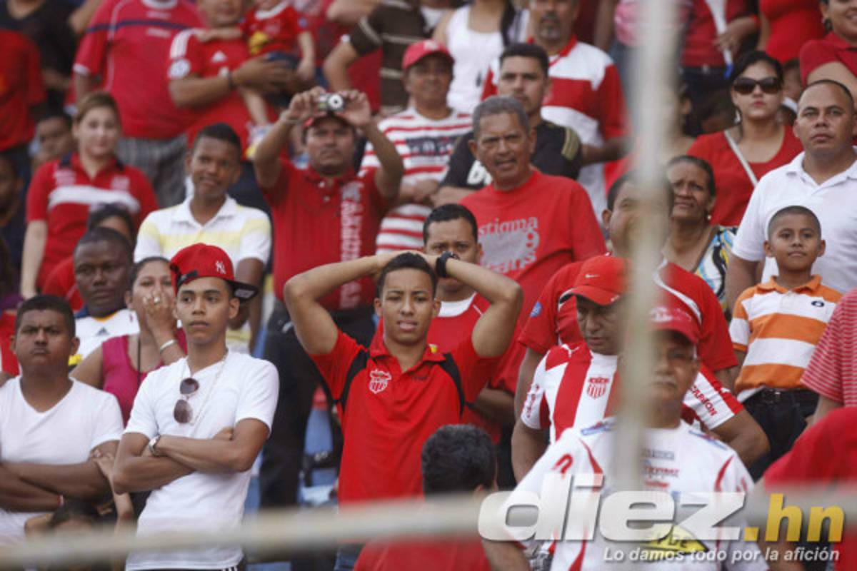 Polémico juego en La Ceiba Vida-Marathón