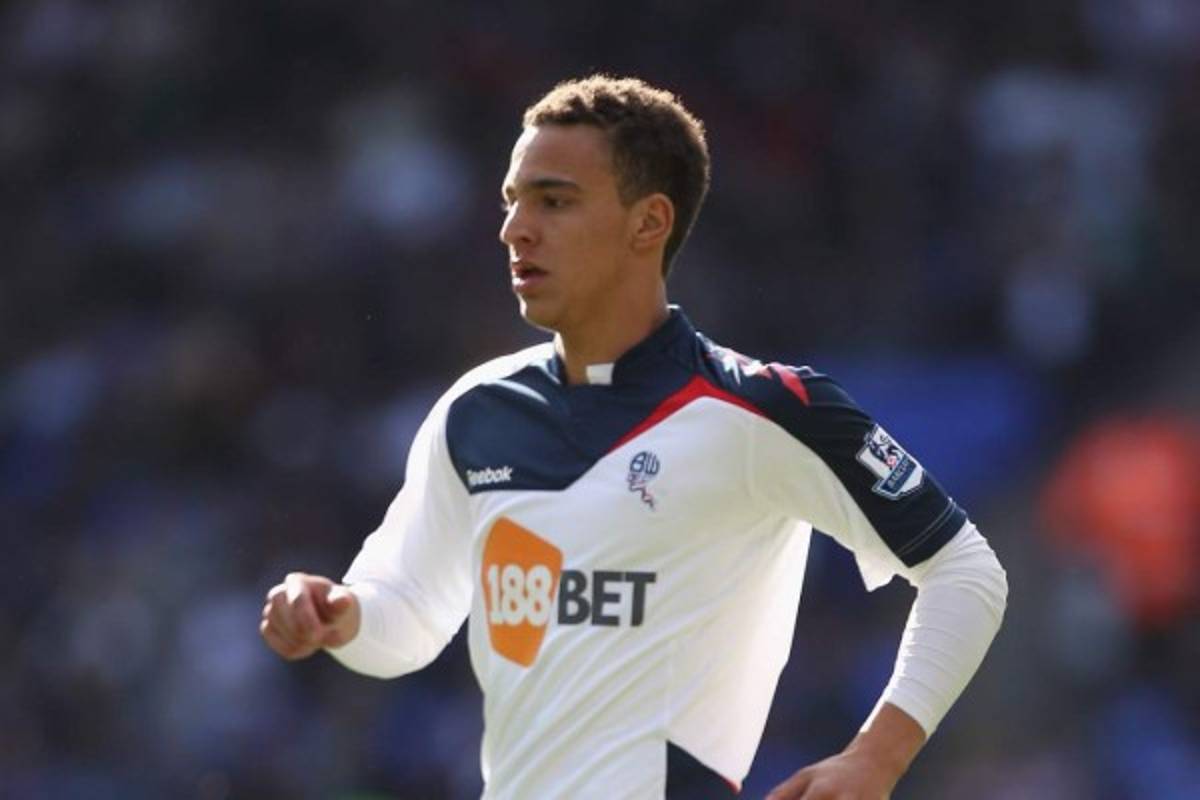 ¡Con un guatemalteco y un exMarathón! Grandes jugadores que pasaron por el Bolton inglés, club que podría desaparecer