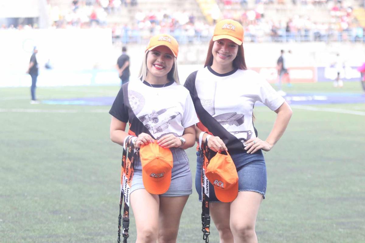¡Se robaron las miradas! la belleza femenina sobresalió en la jornada inaugural del torneo Clausura en Honduras