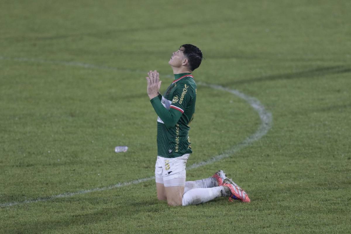 Ovación a Messiniti, Chelito fiel a Dios y hermanitos verdolagas en el juego Marathón vs Juticalpa FC