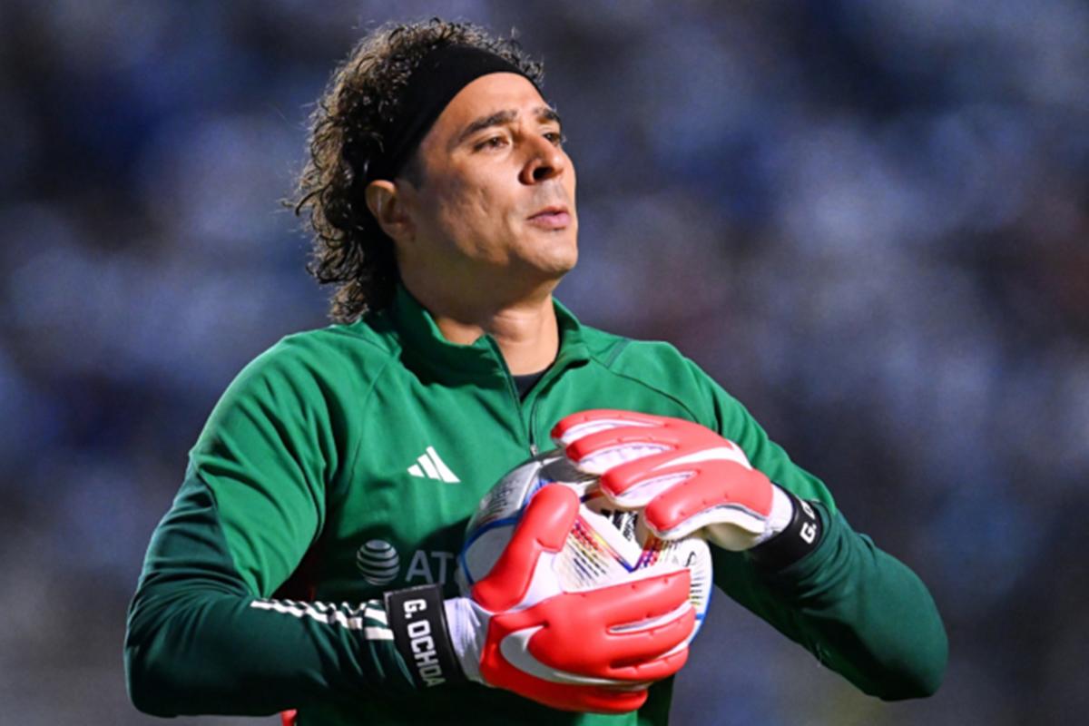 ¿Vuelve a LaLiga? Memo Ochoa es pretendido por este club de España y con mejor salario