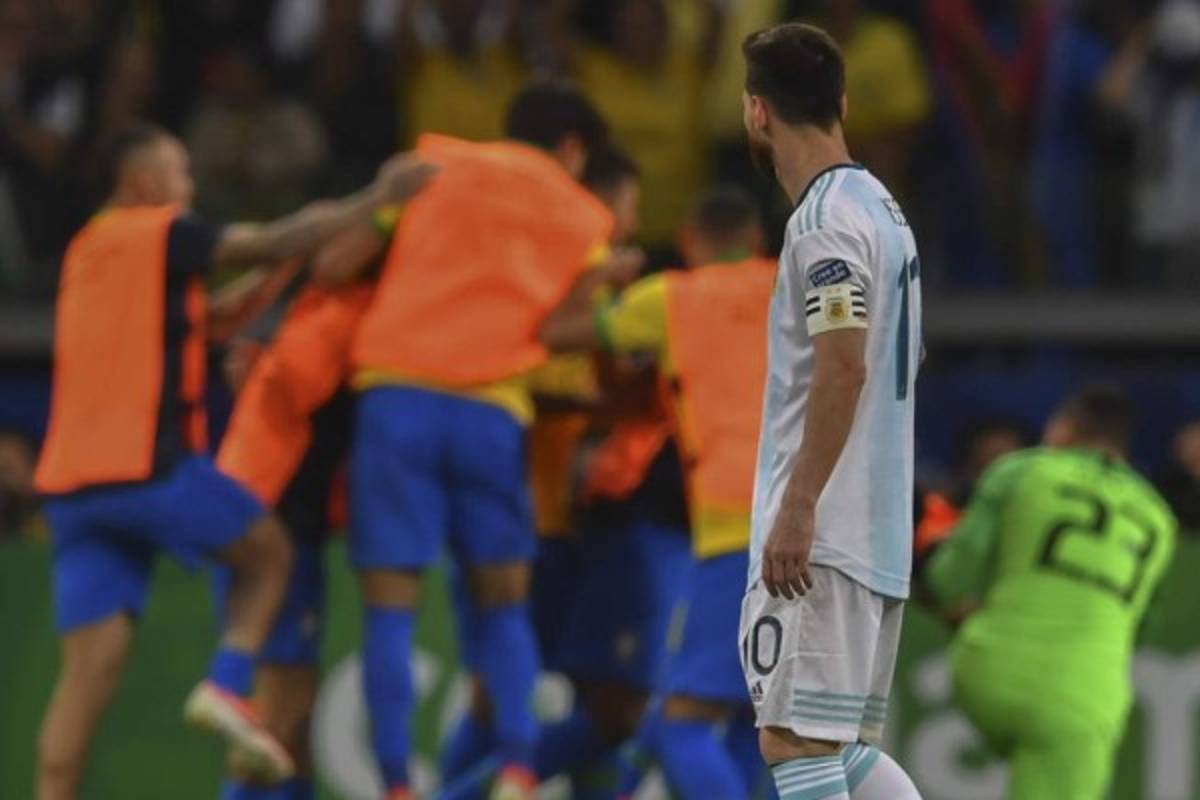 Dramático: Las dolorosas imágenes de Messi y jugadores de Argentina tras ser eliminados por Brasil en Copa América