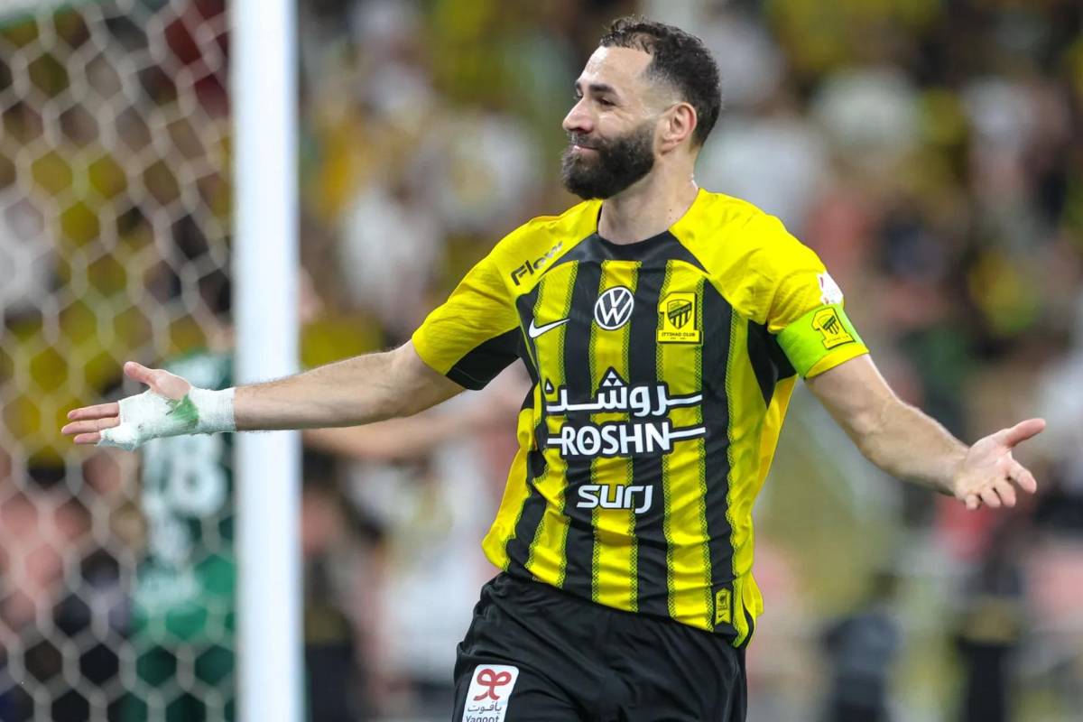 Flick lo pone en venta y la decisión con Rashford; Balotelli sorprende con su nuevo club y ellos van por Mastantuono