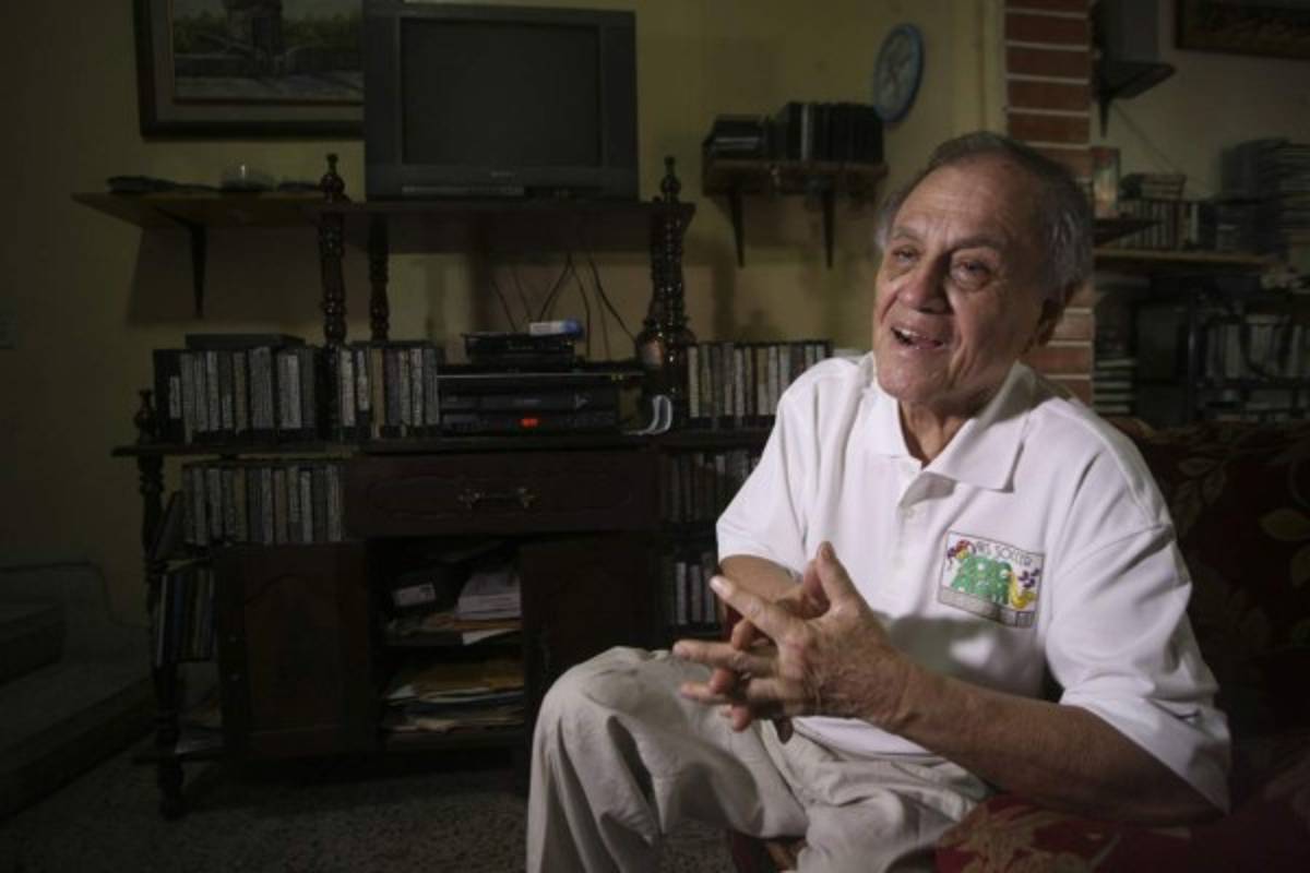 FOTOS: Así es la humilde y futbolera morada donde vive Chelato Uclés