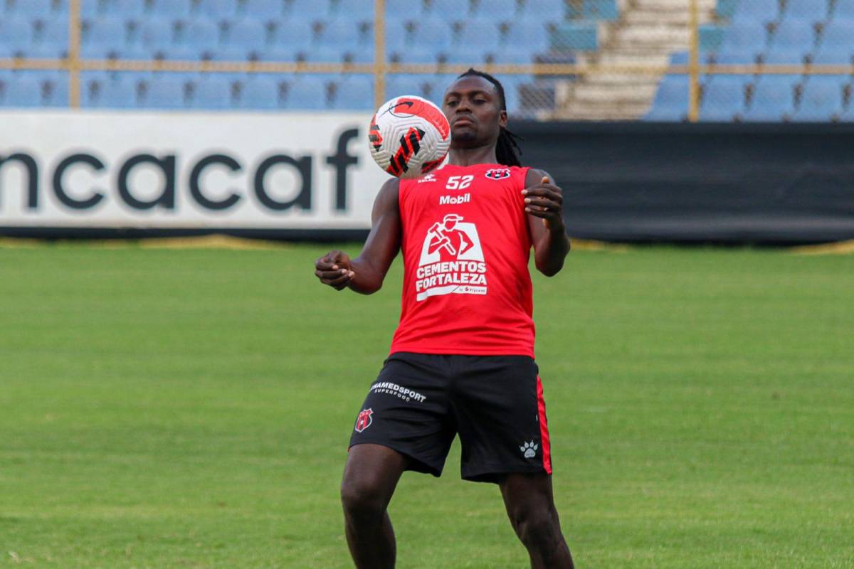 El posible 11 titular de la Liga Deportiva Alajuelense que mandaría Fabián Coito para enfrentar al Real España en el Francisco Morazán