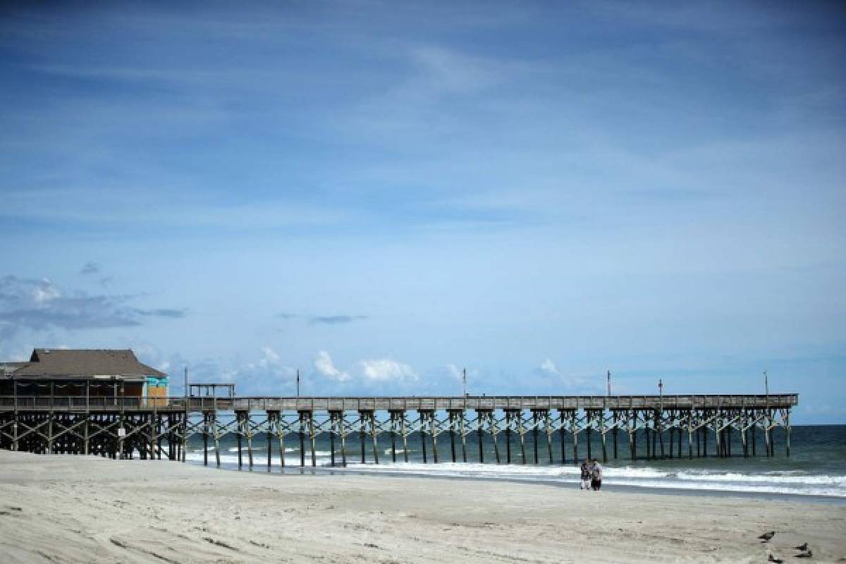 Así esperan en las costas de las Carolinas al poderoso huracán Florence