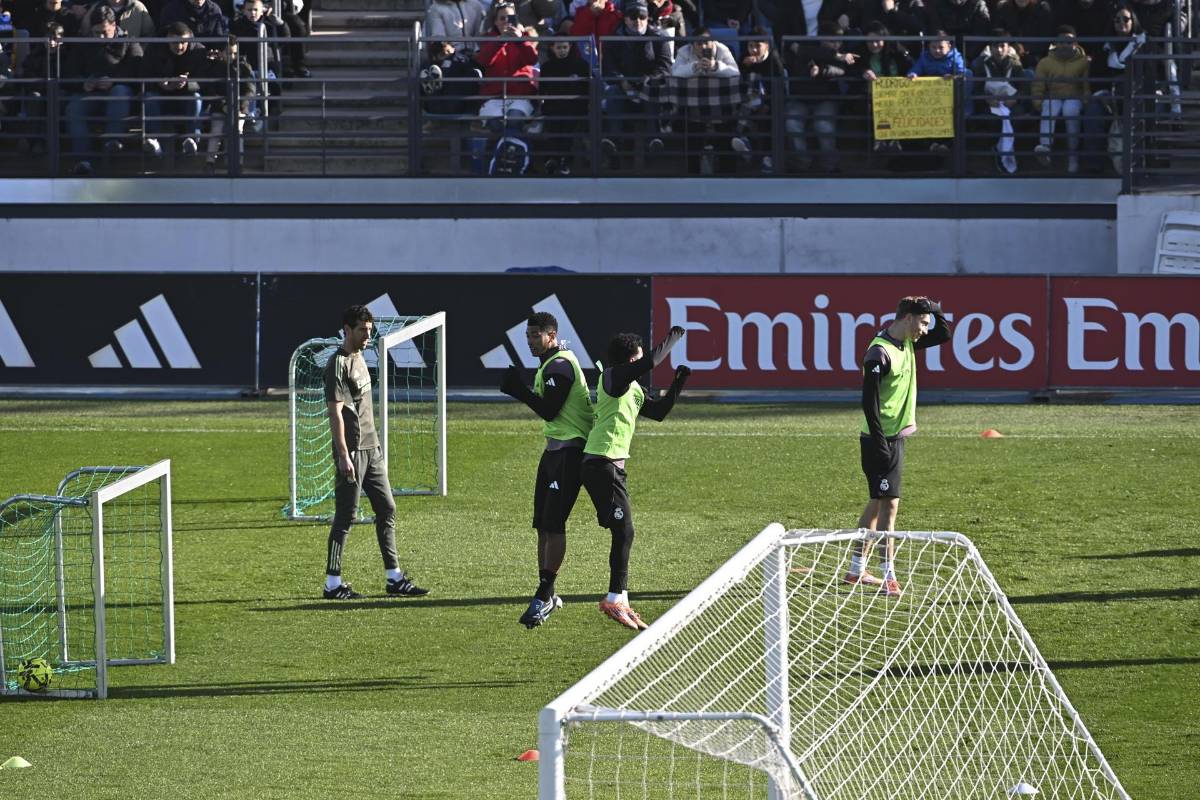 Fiesta merengue: Real Madrid despide el 2025 con un entrenamiento especial y la locura de la afición