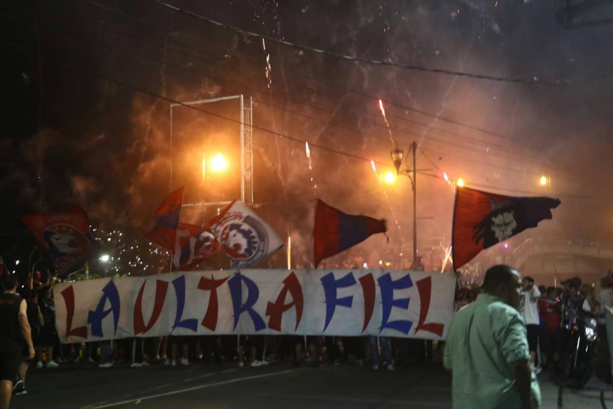 Sorpresiva baja en Olimpia, el león recupera figura y bella capitalina roba miradas