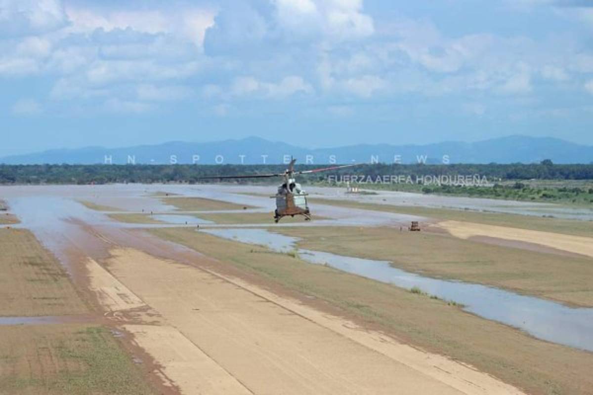 ¿Cuánto tardarán en habilitarlo? Así luce el aeropuerto de San Pedro Sula tras el paso de Eta