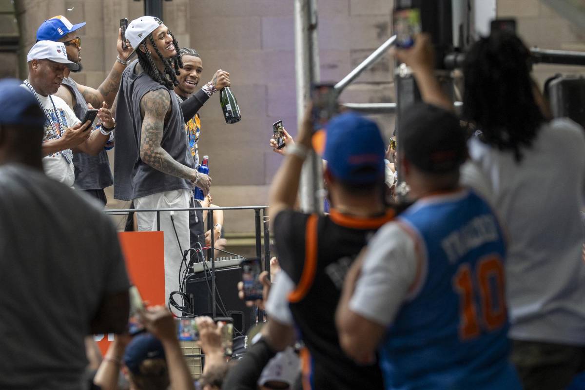 ¡Paralizaron NY! Entre famosos y miles de fanáticos los Knicks festejan el título