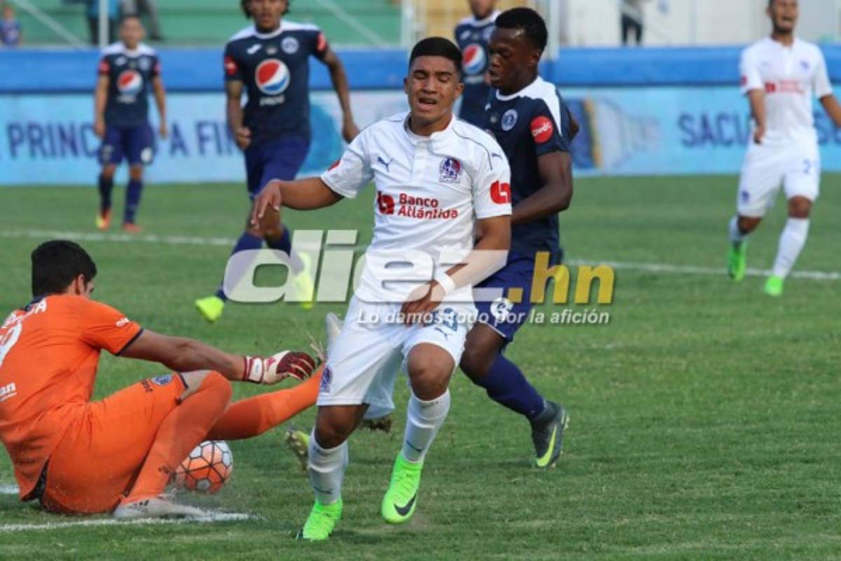 ¡Clásico ardiente! Las imágenes que no mostró la TV del Motagua-Olimpia