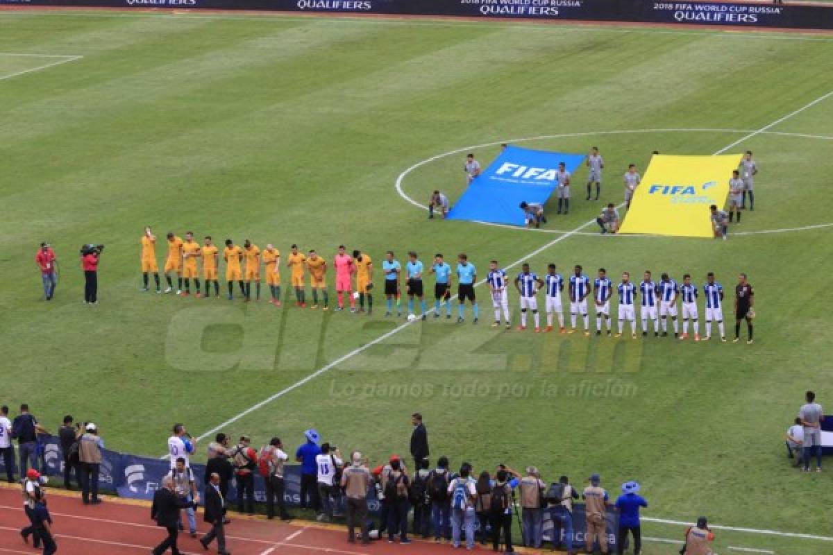 CURIOSAS: El saludo de Pinto y Postecoglou y el detalle de Boniek con los titulares