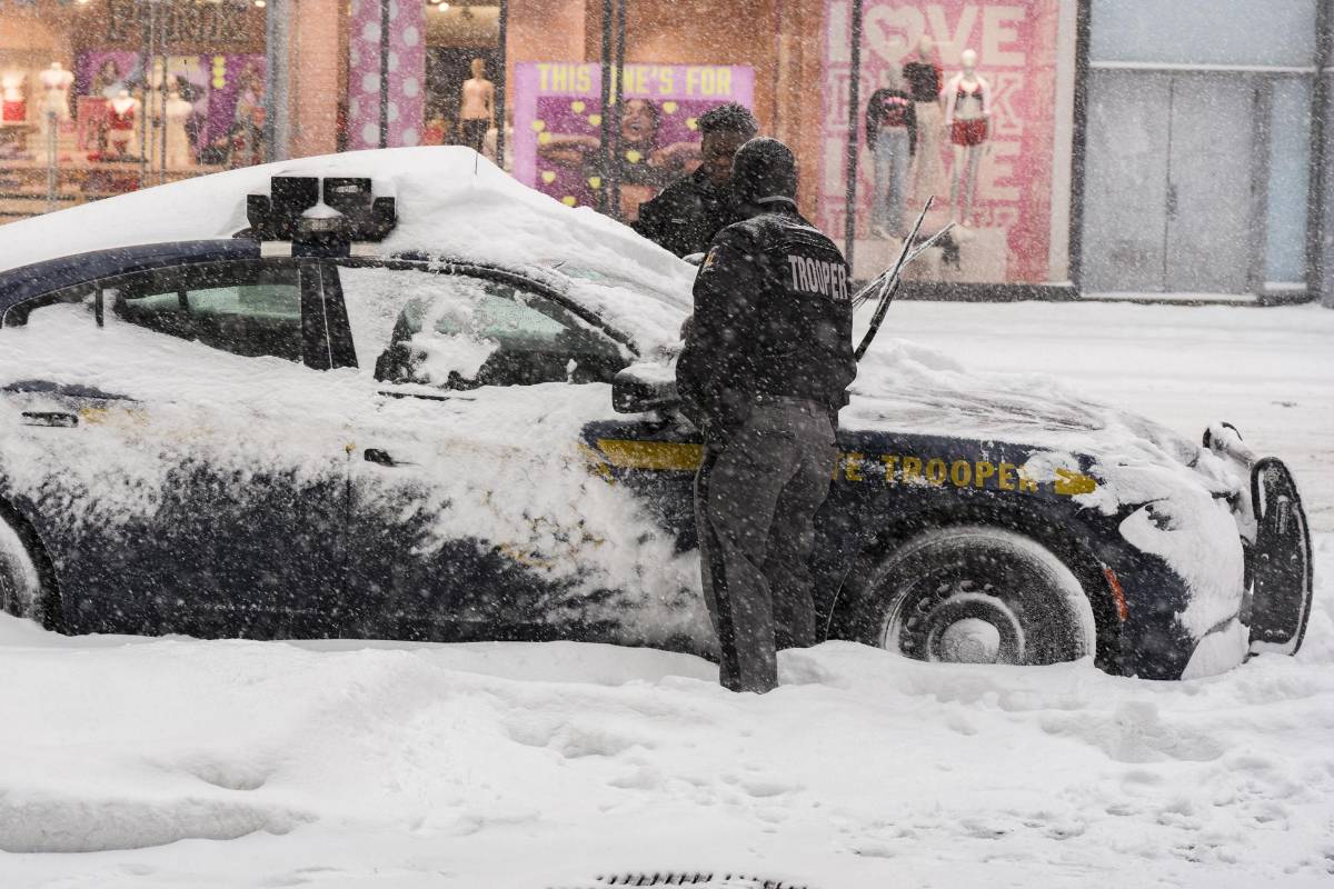 Histórica tormental invernal tiene de rodillas a Estados Unidos: se reportan muertos y 80 mil hogares sin electricidad