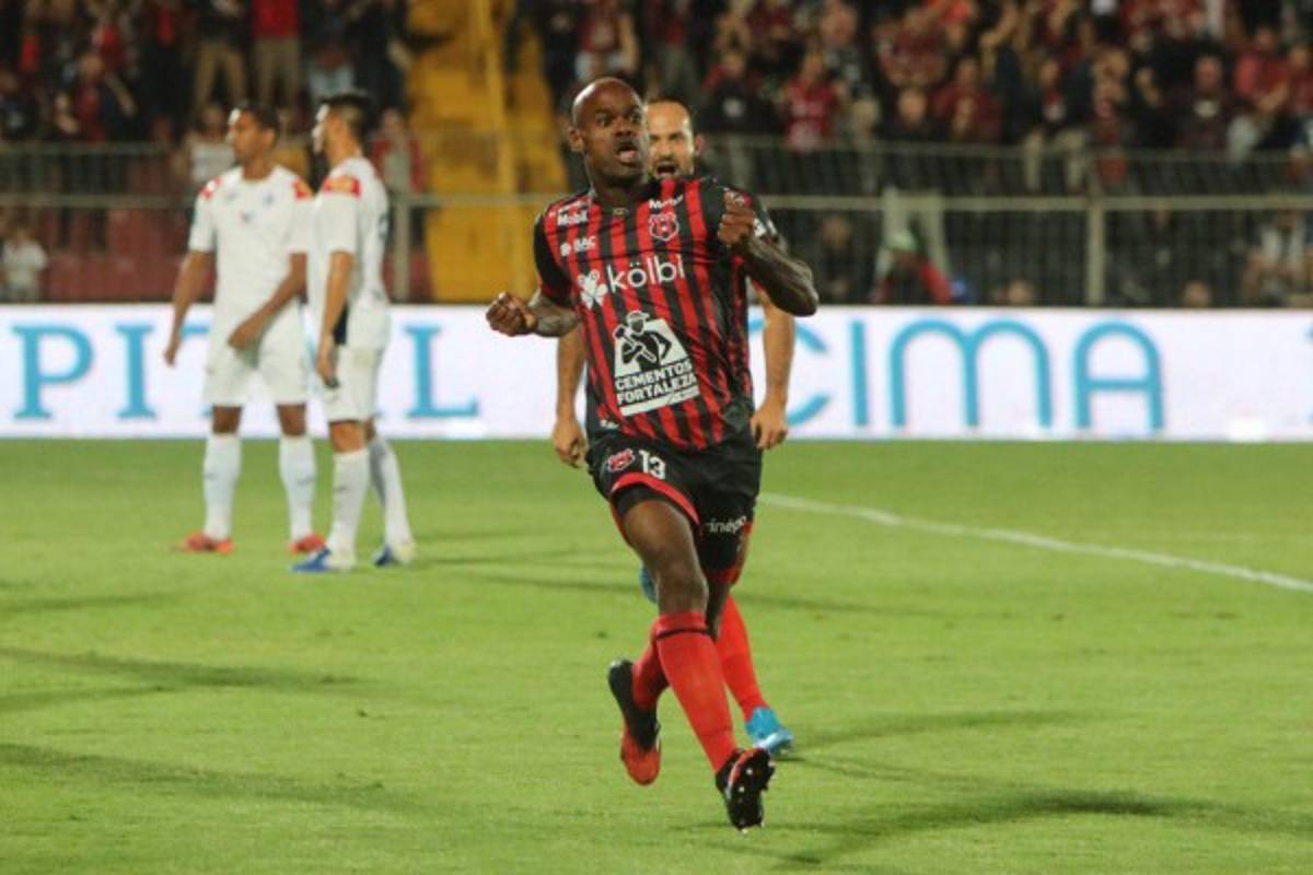 ¿Dónde jugará Alex López ahora? El nuevo 11 al que apunta Alajuelense con Bryan Ruiz