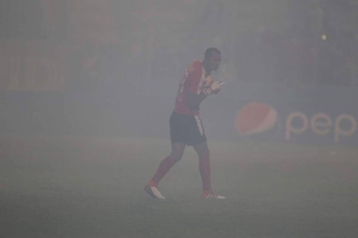 Las otras fotos que no viste del Motagua-Olimpia que terminó en caos