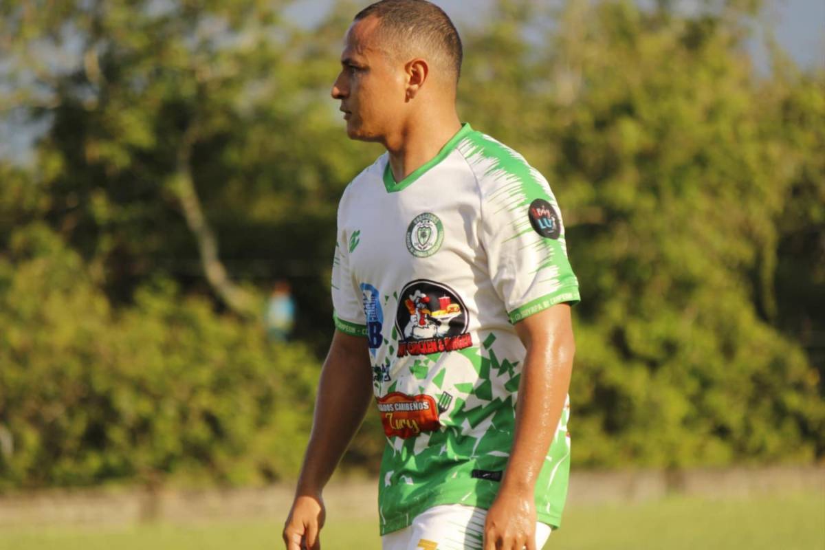 FIFA lo llamó el doble de Roberto Carlos: así es la vida del hondureño que fue engañado y estafado en México