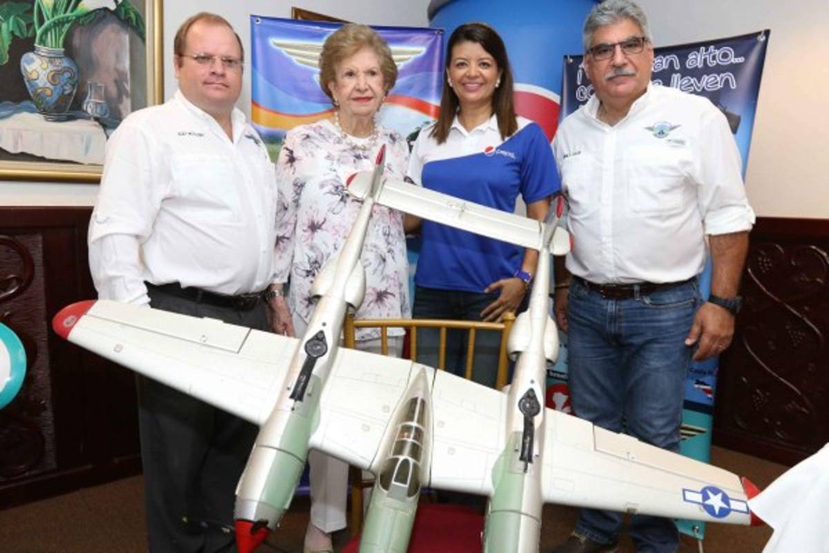 ¡A volar por amor con el show de aeromodelismo en San Pedro Sula!