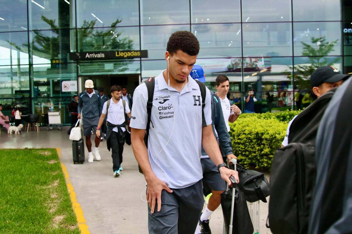 Caras tristes y no hablaron con la prensa: así fue la llegada de Honduras a Palmerola