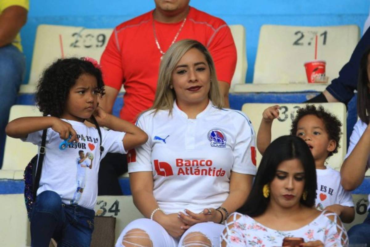 ¡Las bellezas que llegaron a ver el clásico Olimpia-Motagua!