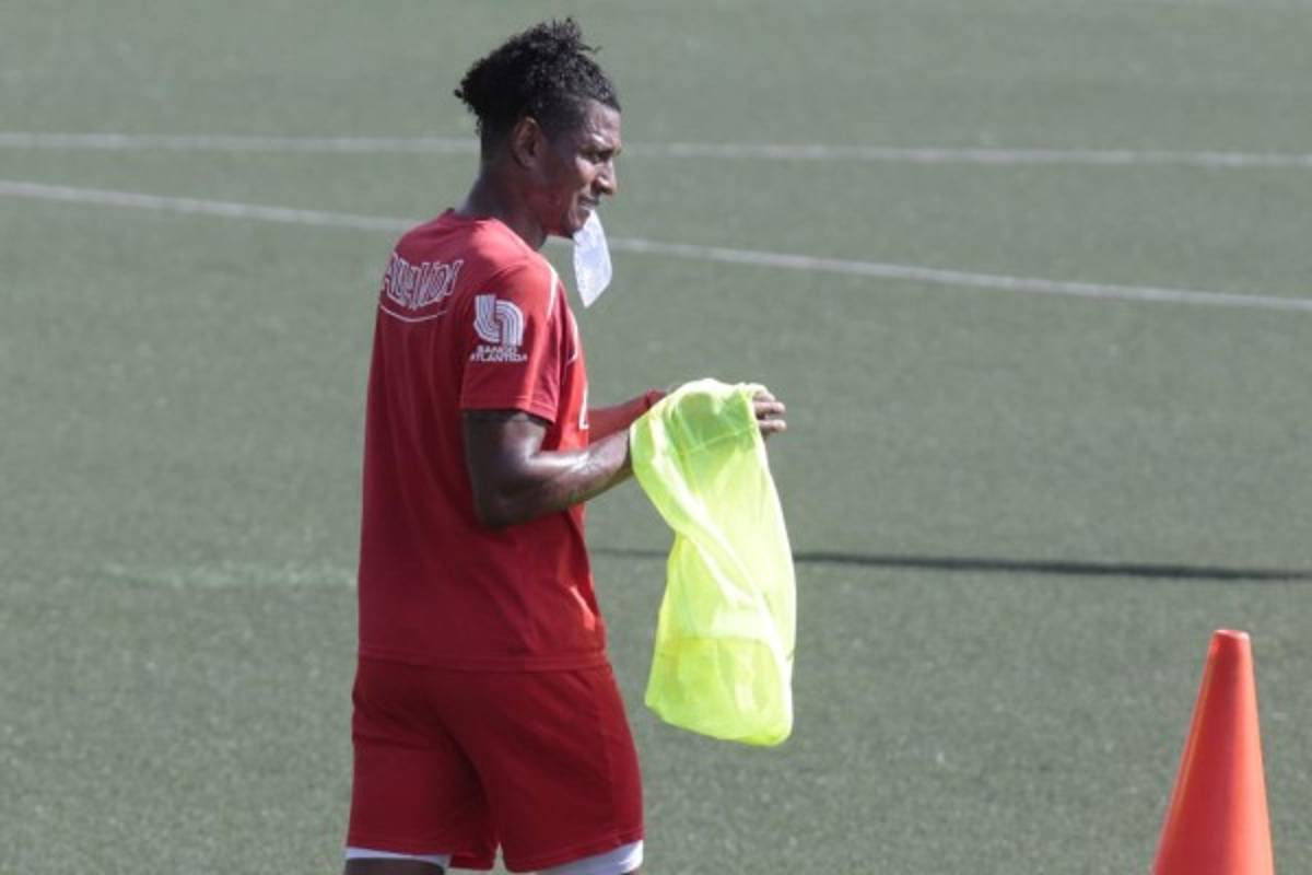 FOTOS: Costly se prepara al máximo para debut con Olimpia