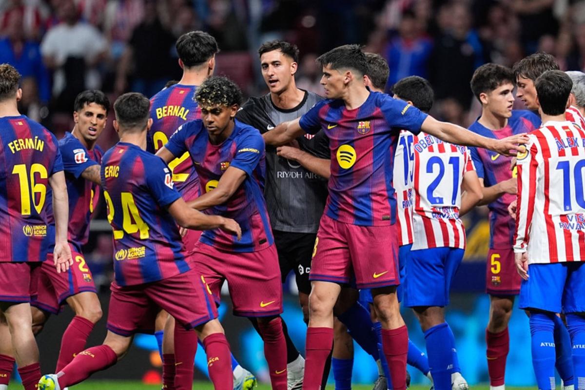 Una amarilla y se pierden la vuelta: los 11 jugadores del Barcelona-Atlético que están apercibidos